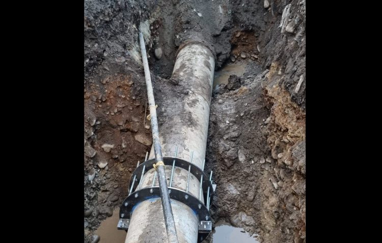 VITAL S.A. remediază avaria la conducta de apă din Baia Mare