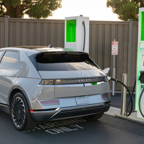 Pregătiți-vă pentru o avalanșă de mașini electrice second-hand ieftine