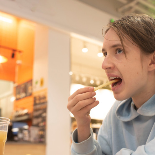 Naști după 1985? Probabil nu-ți amintești de această rețea de restaurante din magazinele de retail