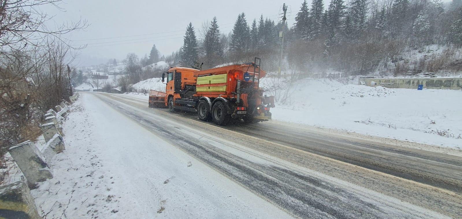 Traficul se desfășoară fără restricții pe drumurile din Moldova