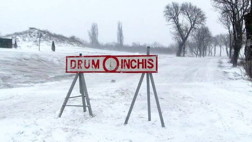 Ninsori abundente afectează traficul pe autostrăzi și drumuri naționale