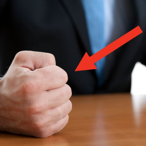 Simptomul Alzheimer pe care nu te aștepți - sau pe care te blamezi pentru el