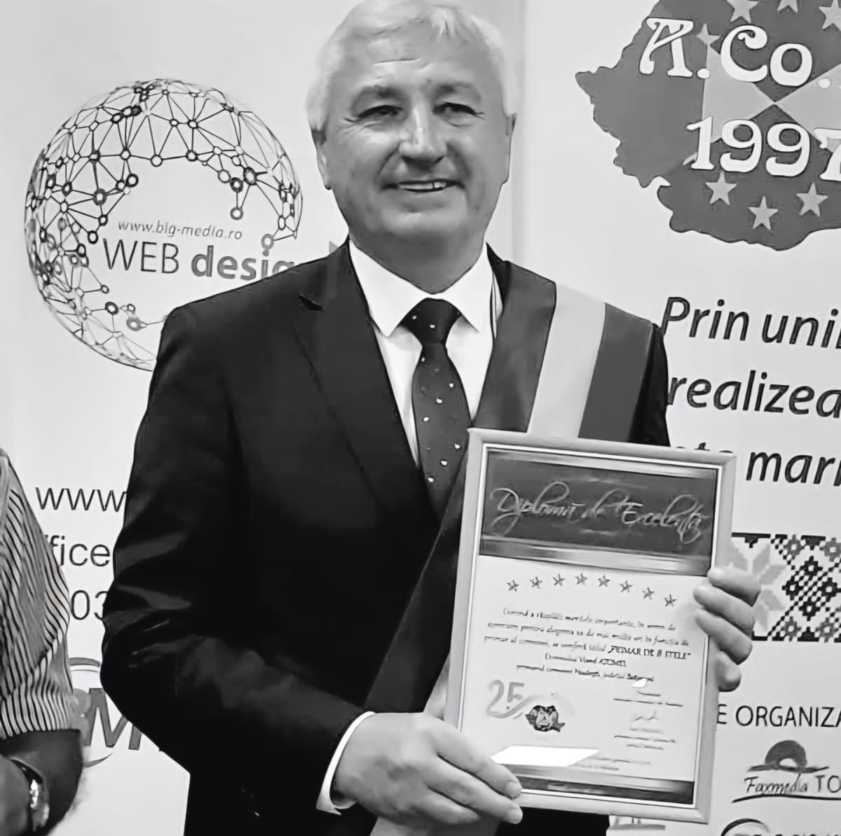 Primarul Viorel Atomei a decedat, comunitatea își ia rămas bun