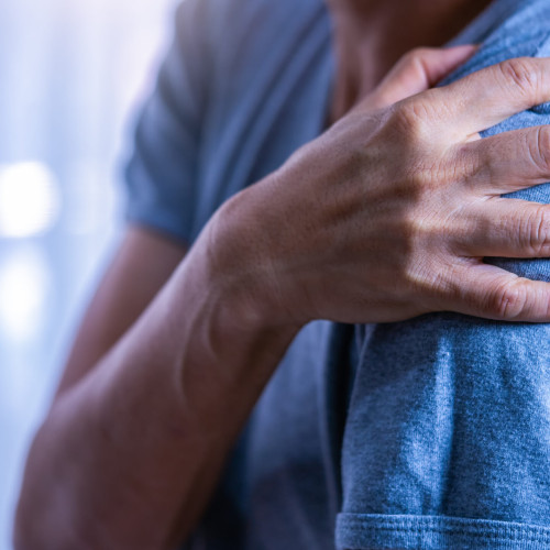 99% dintre adulții de peste 40 de ani au "anomalii" la umăr, conform unui studiu