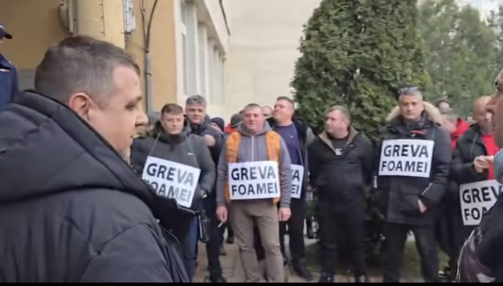Minerii din CE Olteni protestează la București în ziua analizării memorandumului