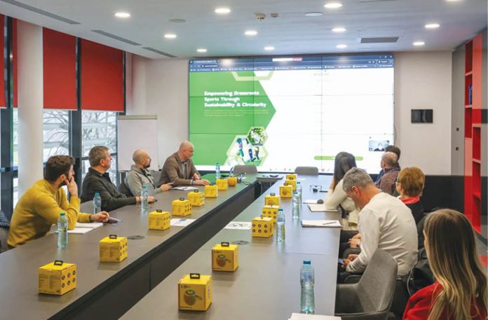 Cluburile de fotbal promovează sustenabilitatea prin economia circulară