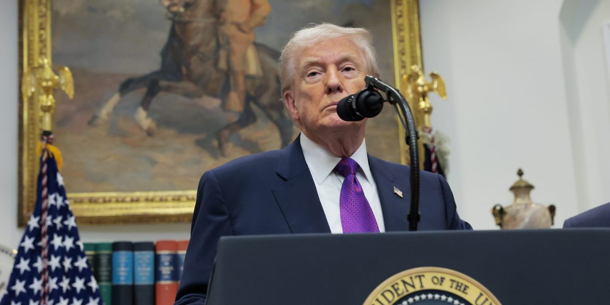 Crackdown-ul lui Trump reduce cu 80% angajarea imigranților, remodelând piața muncii, spune Goldman