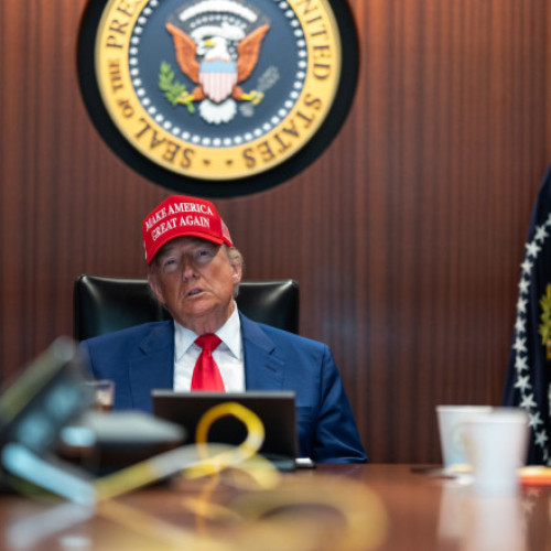 Armata SUA se pregătește pentru un atac asupra Iranului, decizia lui Trump rămâne incertă