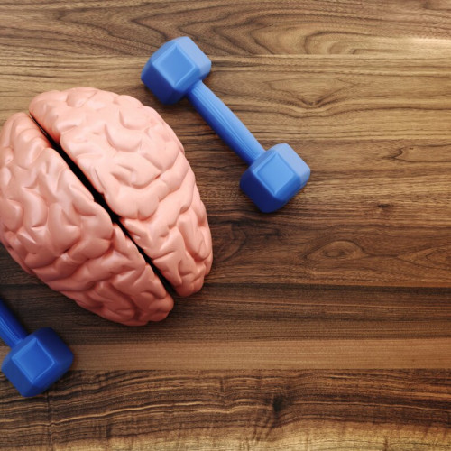 Această formă de exercițiu mental poate reduce riscul de demență timp de decenii