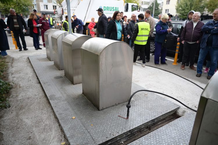 Baia Mare instalează eco-insule digitale pentru colectarea deșeurilor