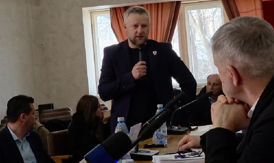 Locuitorii din Drăgușeni, afectați de lipsa apei potabile