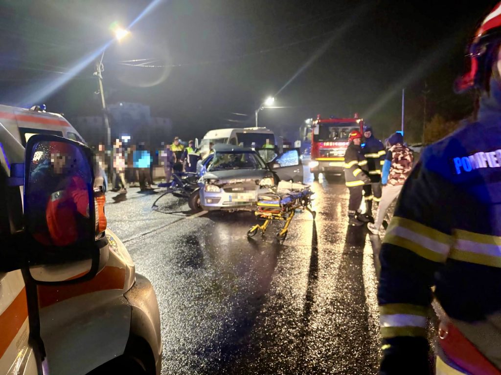 A avut loc un accident între trei autoturisme pe DN73 în Dârmănești