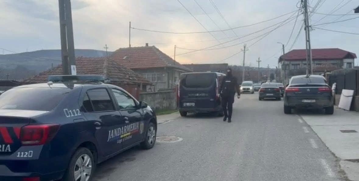Operațiune polițienească în Breznița Ocol: Frați surprinși cu droguri