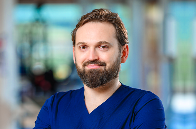 Pacienții din Arcadia beneficiază de tehnologie avansată în recuperarea mâinii neurologice