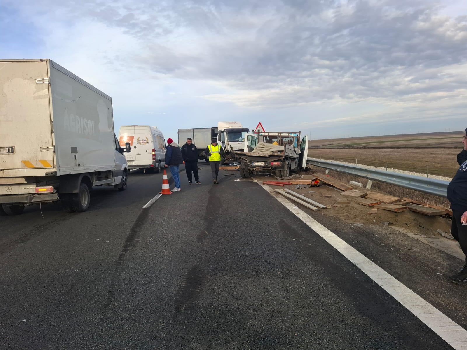 Accident rutier pe Drumul Expres 12, fără victime