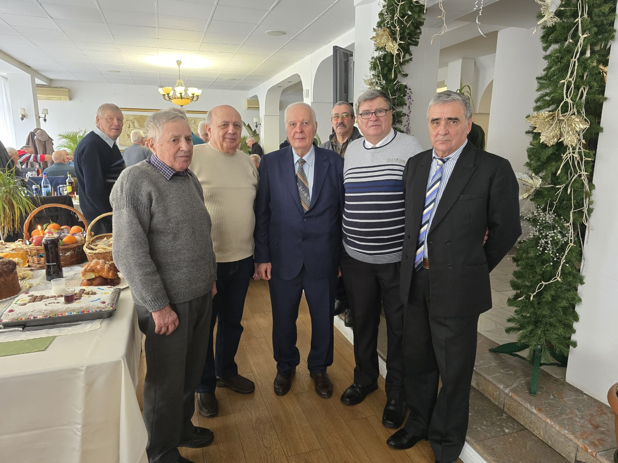 Ceferiștii din Galați omagiază colegii plecați la Ziua lor