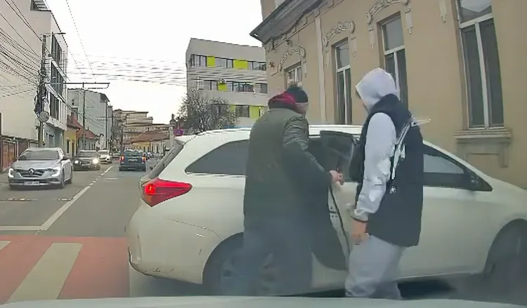 Incident grav în trafic la Cluj-Napoca: Manevra riscantă a unui șofer de ride-sharing