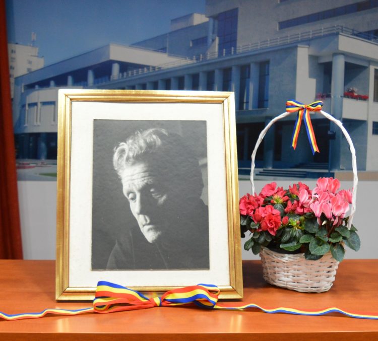 Simpozion omagial dedicat sculptorului Gheza Vida la Cluj-Napoca