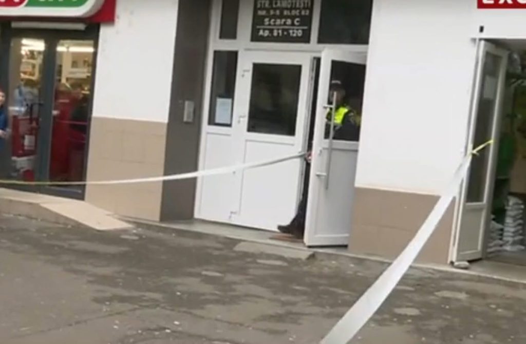 Bărbat descoperit decedat în apartamentul său din București