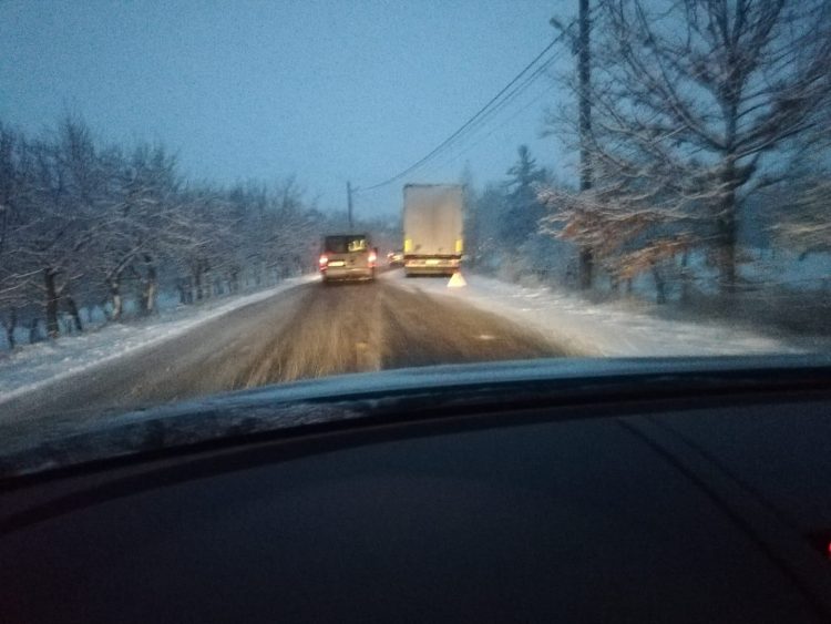 Recomandări de siguranță pentru călătorii în weekend-ul cu vreme nefavorabilă