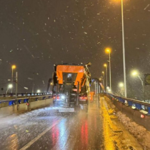 Deszăpezire în Capitală: Peste 370 de utilaje mobilizate pentru intervenții