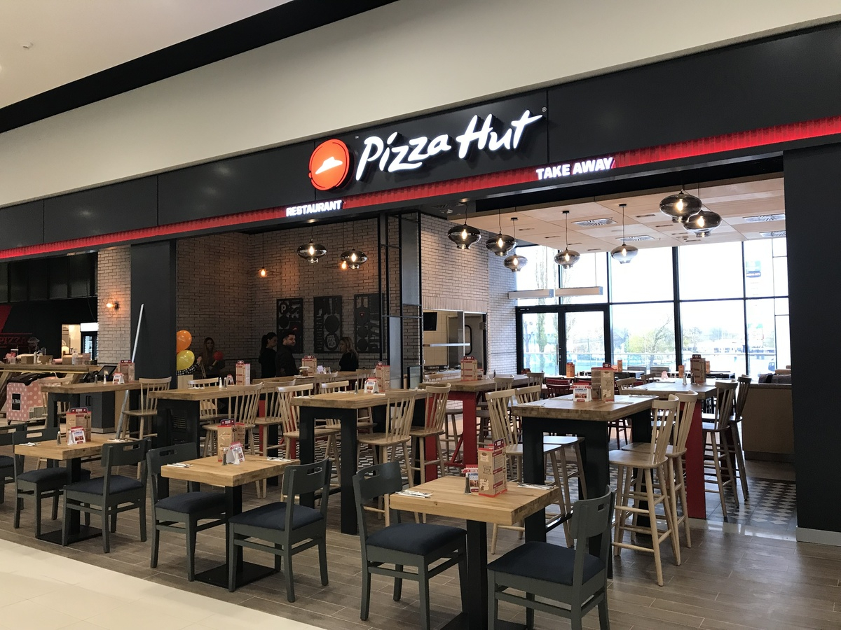 Sphera Franchise Group închide șapte restaurante Pizza Hut în România