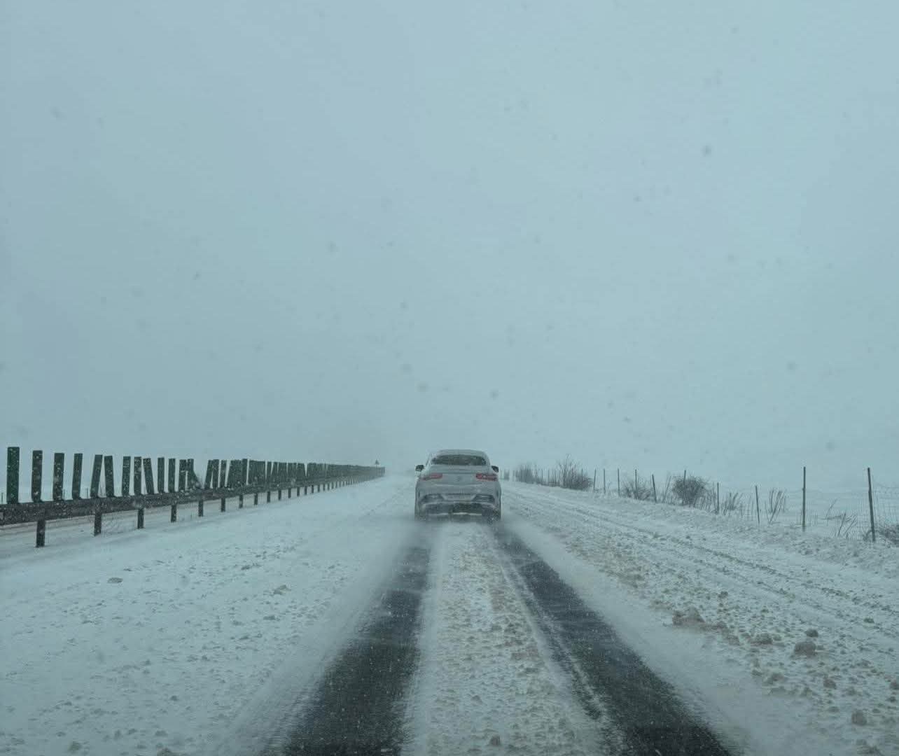 Drumuri naționale închise și restricționate din cauza vremii nefavorabile