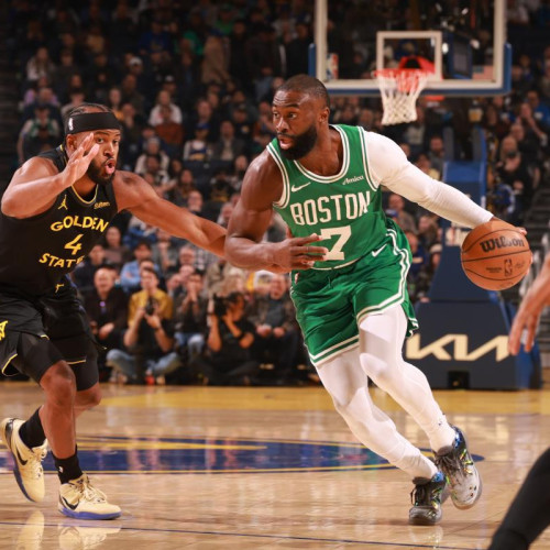 Beverly Hills își cere scuze lui Jaylen Brown pentru închiderea evenimentului din vila sa