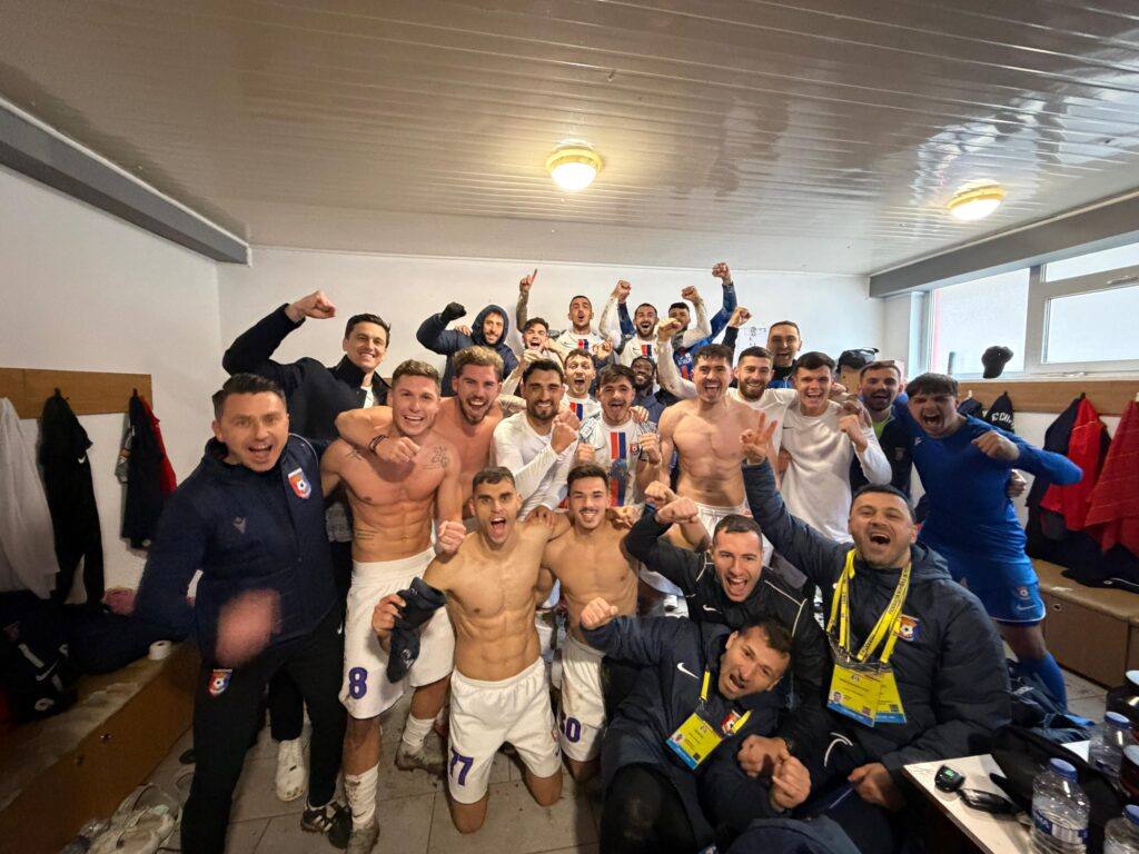 Chindia Târgoviște câștigă dramatic la Reșița și pătrunde în zona play-off