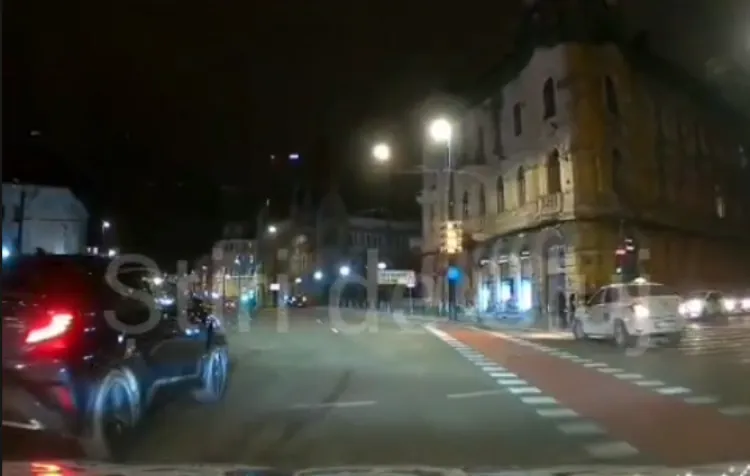 Incident de circulație neobișnuit în Cluj-Napoca, surprins pe camerele de bord