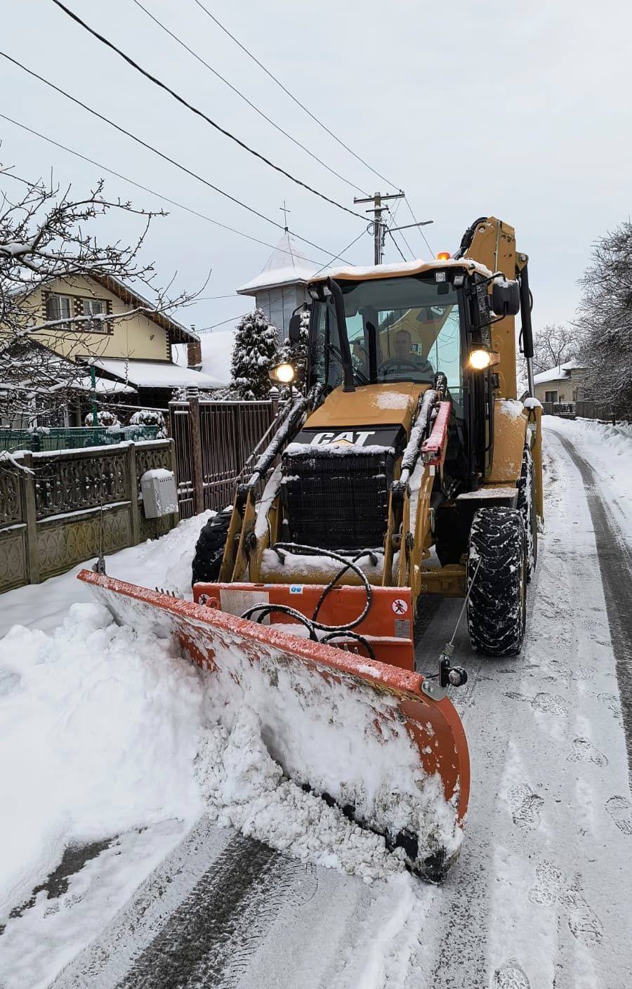 Autoritățile din Nucet acționează intens pentru deszăpezirea drumurilor