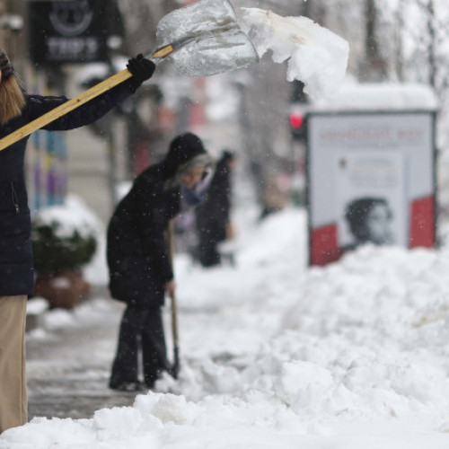 Primăria București solicită acțiuni rapide pentru deszăpezirea centrului orașului