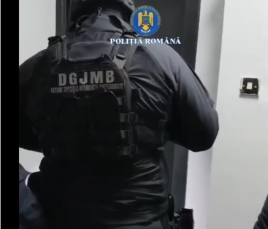 Nouă persoane cercetate pentru proxenetism în cazul unor saloane de masaj erotic din București