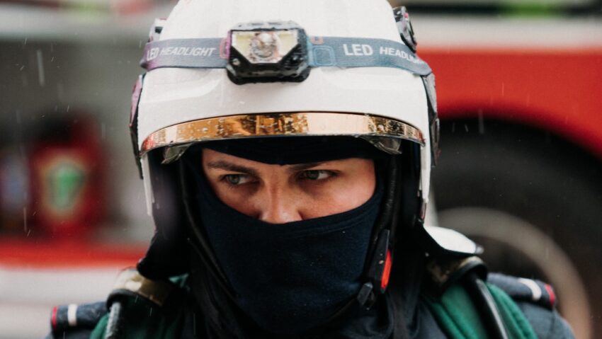 Pompierii din Târgu Mureș intervin pentru o țeavă de gaz spartă