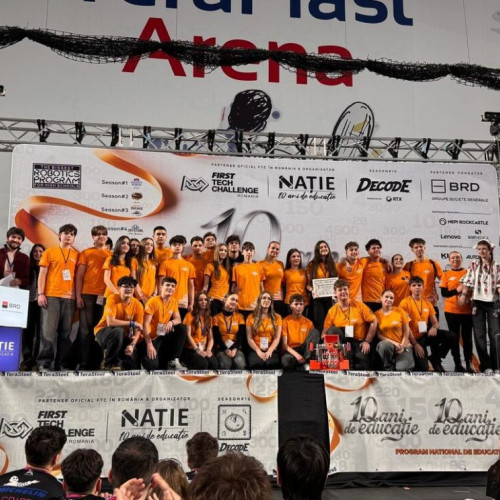 ”Bolts and Gears” câștigă premiul Inspire la FIRST Tech Challenge