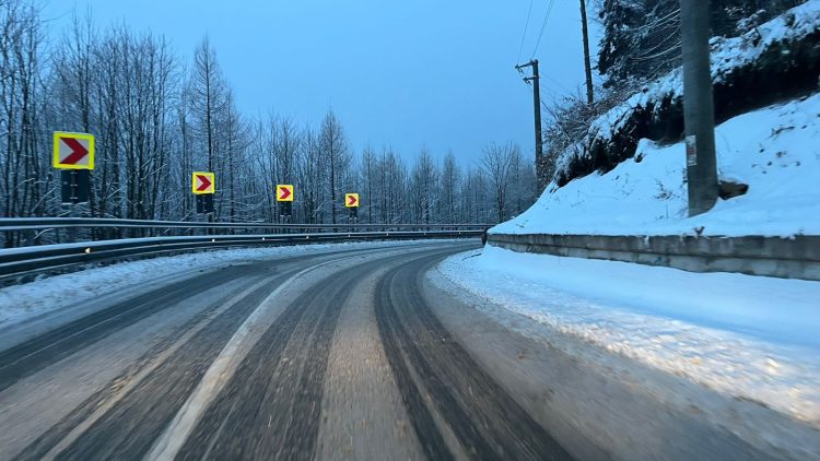 Vreme mai caldă, dar precipitații în județ