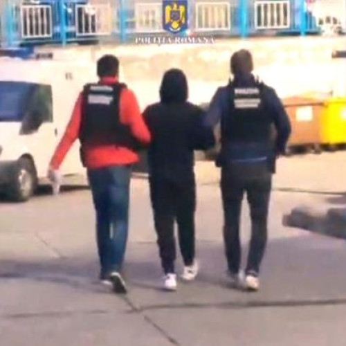 Tânărul din Brăila reținut pentru proxenetism prin metoda „loverboy”. Judecătorul a dispus arestarea preventivă pentru 30 de zile.