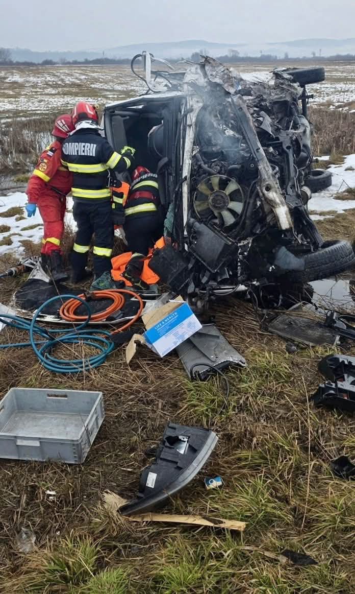 Accident mortal pe DN 1: un bărbat a decedat în coliziune frontală