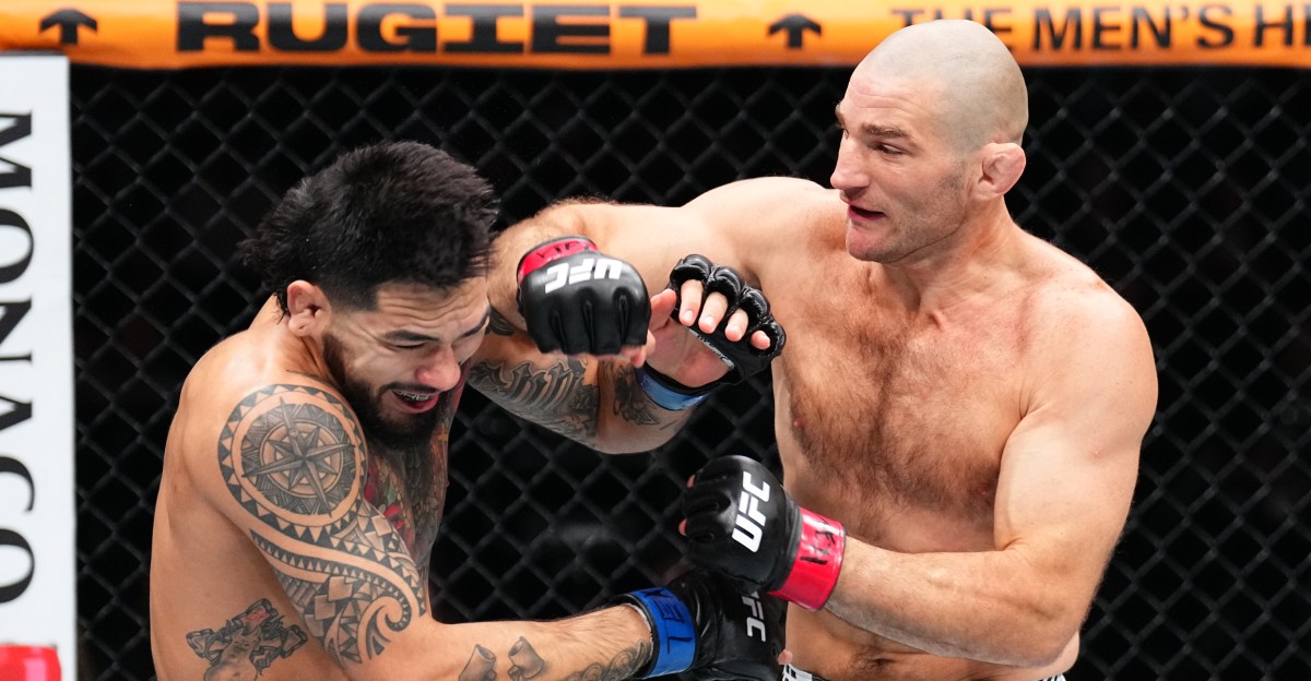 Sean Strickland vs. Anthony Hernandez: Momente cheie din meciul complet