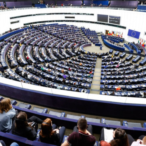 Parlamentul European suspendă acordul UE-SUA după decizia Curții Supreme americane