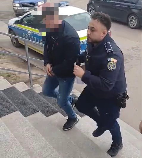 Un tânăr din Botoșani reținut pentru conducerea unui vehicul neînmatriculat