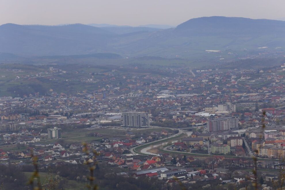 Bistrița se confruntă cu sute de construcții ilegale, primarul propune soluții