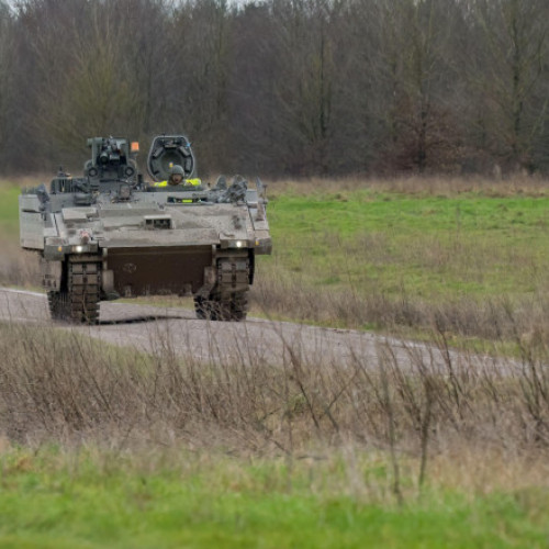 Ministerul Apărării britanic își menține termenul pentru vehiculul Ajax