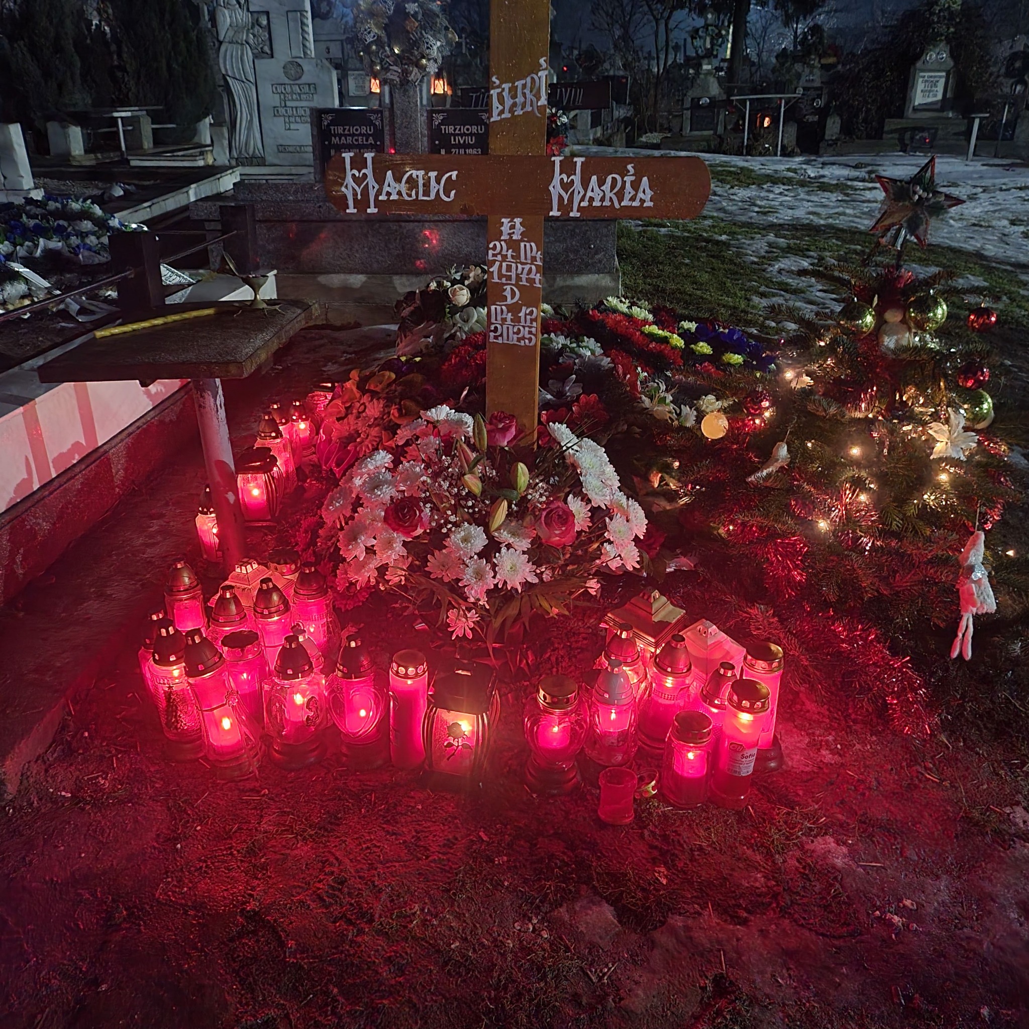 Gest emoționant de recunoștință la mormântul preotesei Maria Macuc