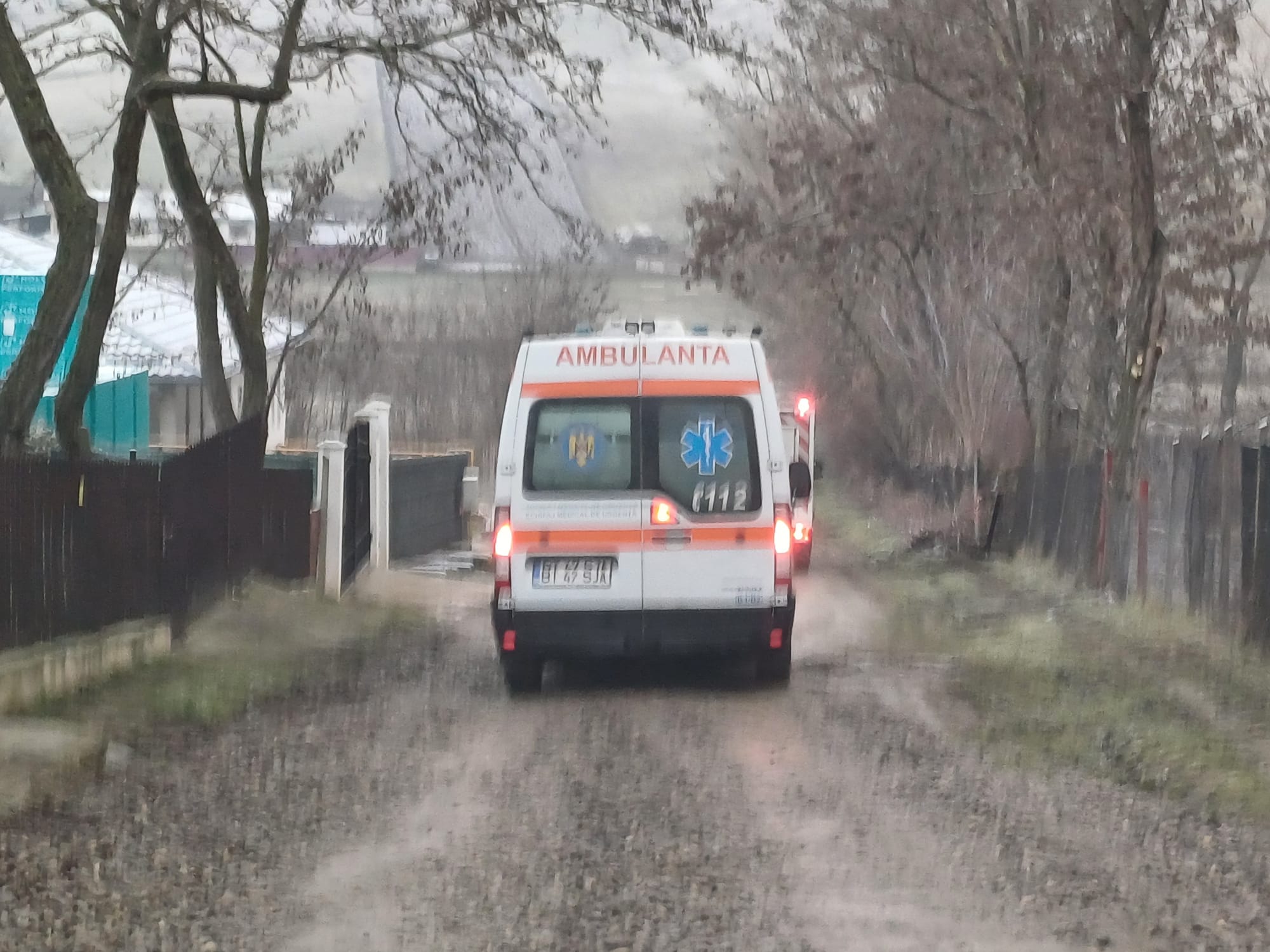 Naștere acasă în județul Botoșani, asistată de un echipaj de ambulanță