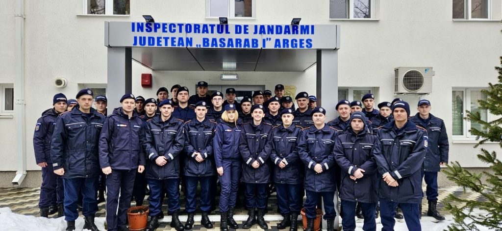 Jandarmeria Argeș a primit 42 de noi elevi jandarmi pentru stagiul de practică