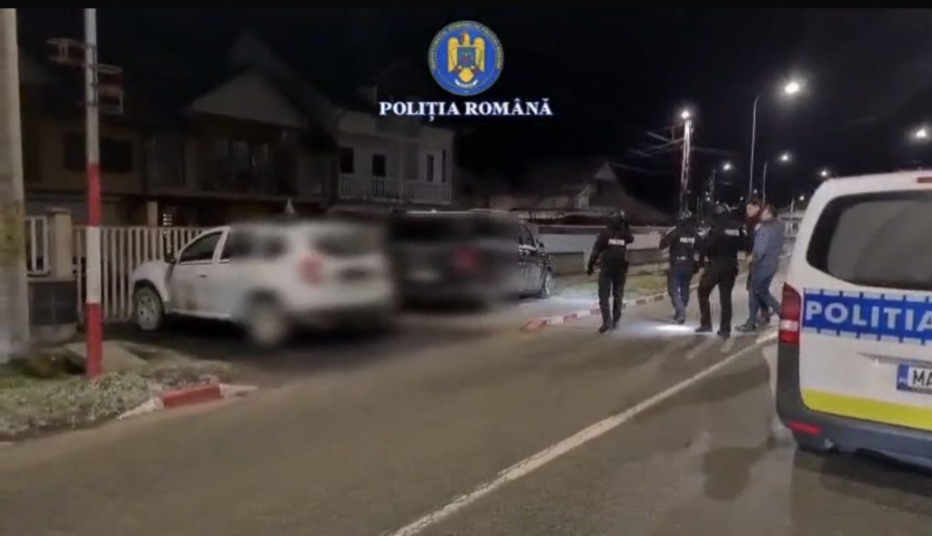 Reținut un bărbat din Târgu Jiu pentru furt de ștergătoare auto