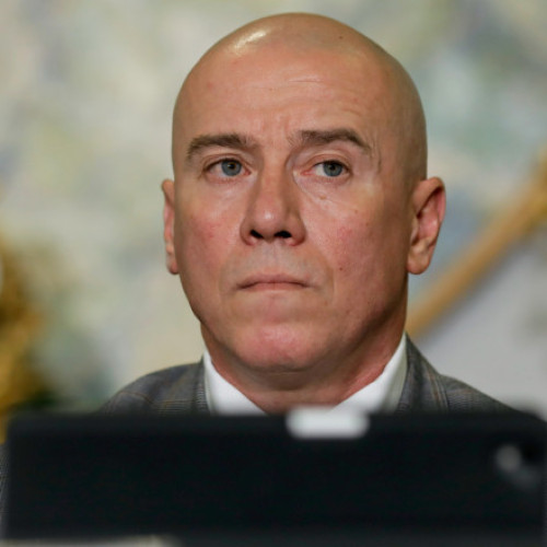 AUR solicită demisia ministrului Culturii András Demeter printr-o moțiune simplă