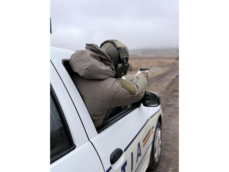 Urmărire dramatică pe DN 15D: un tânăr cu permis suspendat prins de polițiști