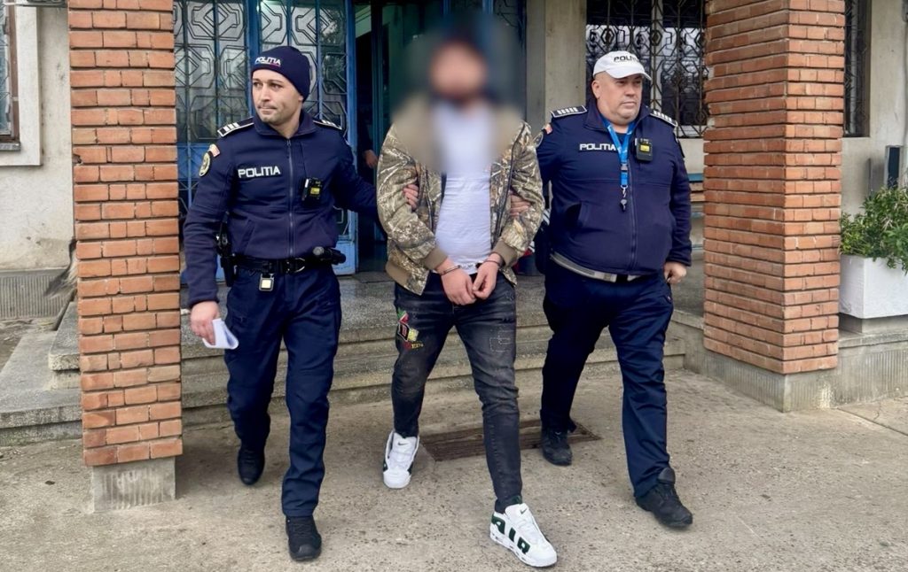 Poliția Pitești începe o investigație în caz de furt calificat